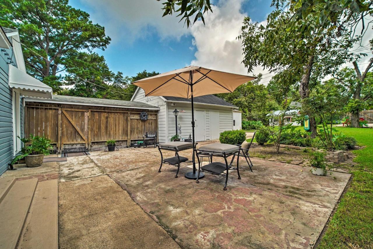 Cozy Brenham Cottage With Private Patio And Yard! Eksteriør billede