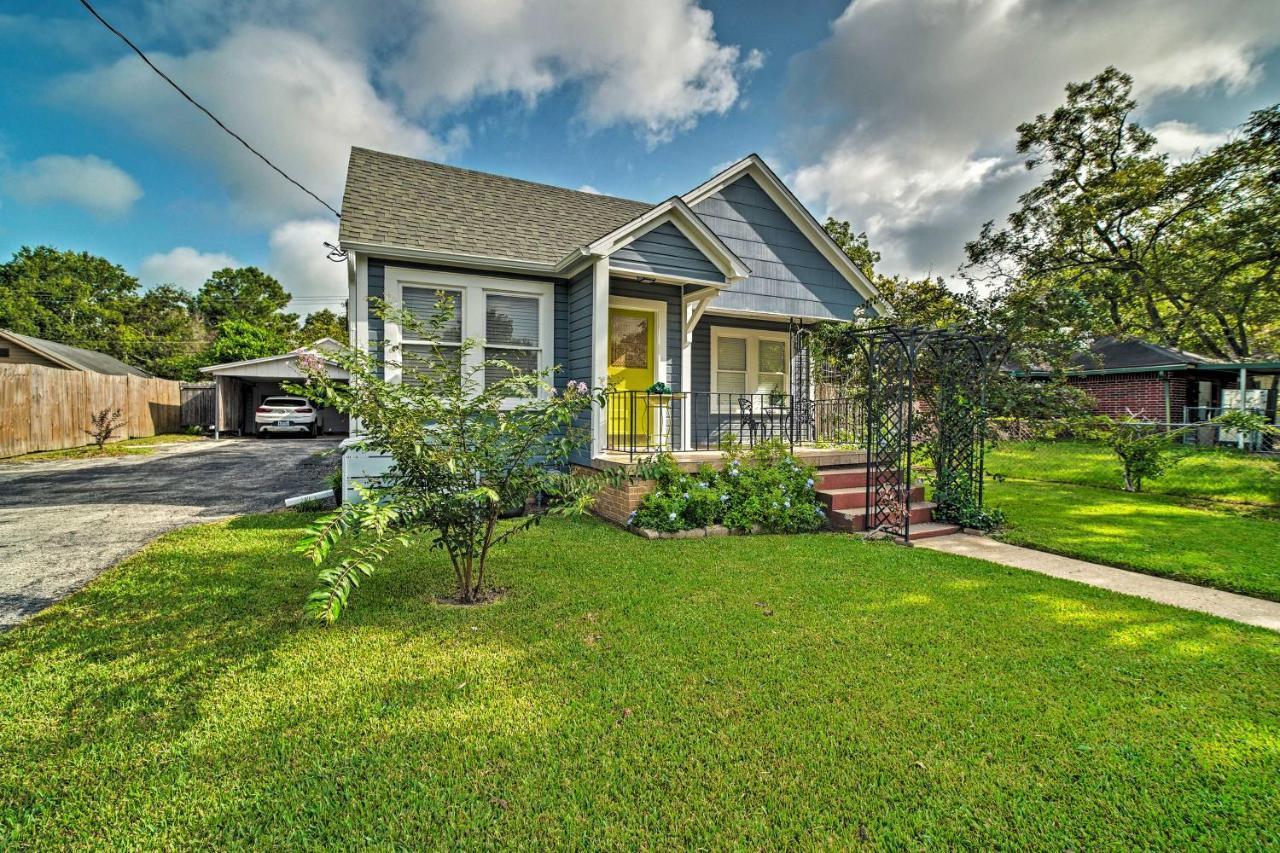 Cozy Brenham Cottage With Private Patio And Yard! Eksteriør billede