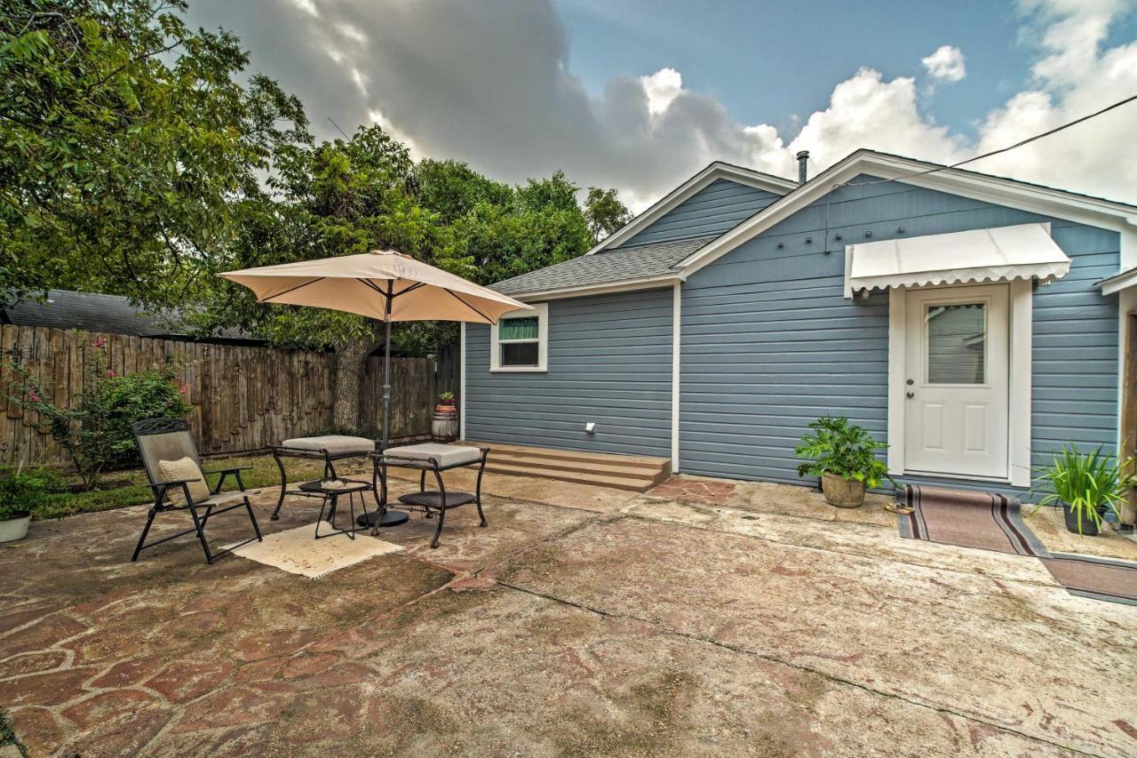 Cozy Brenham Cottage With Private Patio And Yard! Eksteriør billede